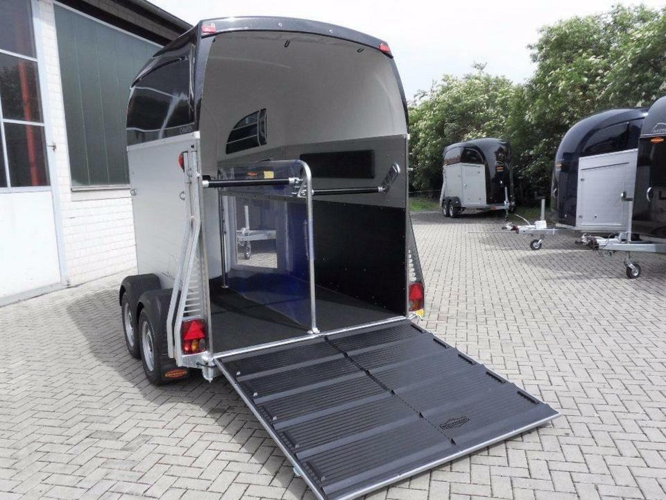 Trailer pengangkut kuda Böckmann Pferdeanhänger Champion R, Flügeltürkombi: gambar 9 Trailer pengangkut kuda Böckmann Pferdeanhänger Champion R, Flügeltürkombi: gambar 9