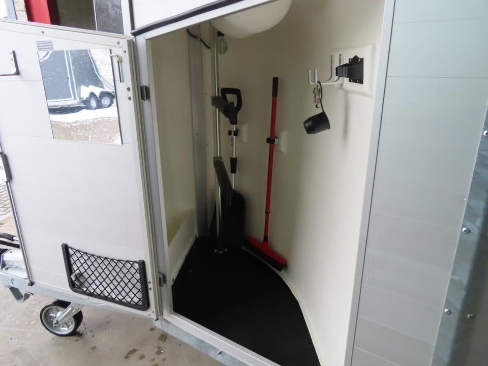 Böckmann Pferdeanhänger Portax Esprit s+b Aluboden, Sattelkammer - Trailer pengangkut kuda: gambar 4 Böckmann Pferdeanhänger Portax Esprit s+b Aluboden, Sattelkammer - Trailer pengangkut kuda: gambar 4