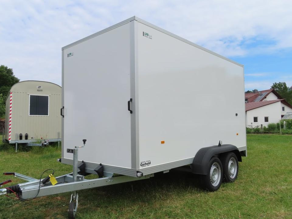 PKW Anhänger,GFK Koffer, 2,6 to. Zurrleisten, 100 km/h - Trailer kotak tertutup: gambar 1 PKW Anhänger,GFK Koffer, 2,6 to. Zurrleisten, 100 km/h - Trailer kotak tertutup: gambar 1
