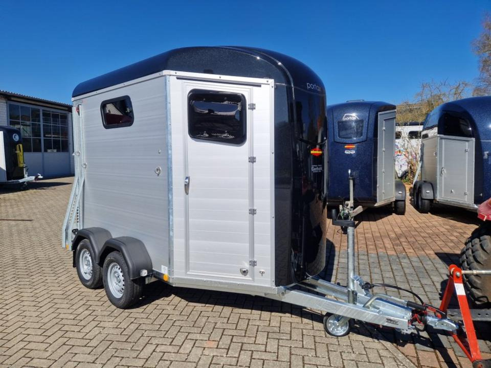 Pferdeanhänger Böckmann Portax Esprit Nex Gen Saka Flügeltür 2,4t - Trailer pengangkut kuda: gambar 3 Pferdeanhänger Böckmann Portax Esprit Nex Gen Saka Flügeltür 2,4t - Trailer pengangkut kuda: gambar 3