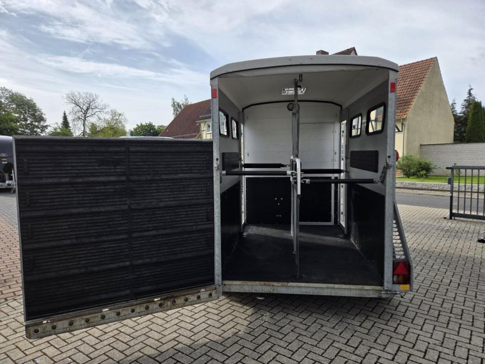 Pferdeanhänger Böckmann Portax L SR WCF 100km/h Flügeltür - Trailer pengangkut kuda: gambar 5 Pferdeanhänger Böckmann Portax L SR WCF 100km/h Flügeltür - Trailer pengangkut kuda: gambar 5