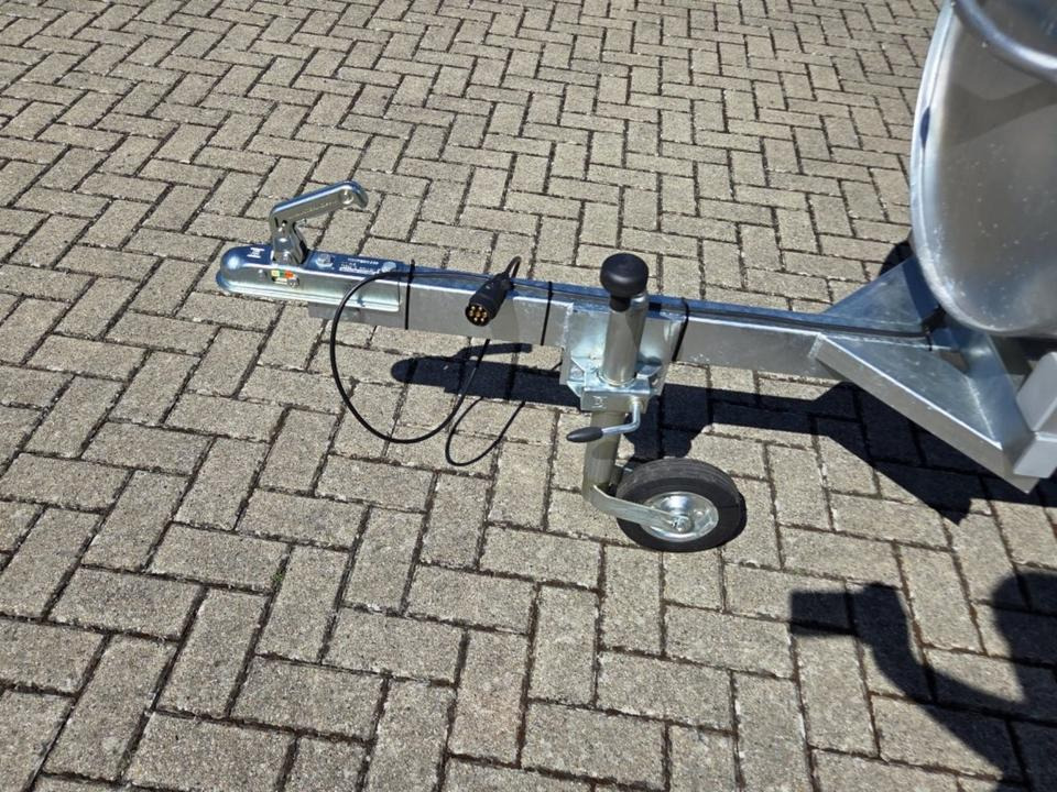 Wasserfass Verzinkt 600l Tränke Fahrgestell Beleuchtung - Trailer tangki: gambar 4 Wasserfass Verzinkt 600l Tränke Fahrgestell Beleuchtung - Trailer tangki: gambar 4