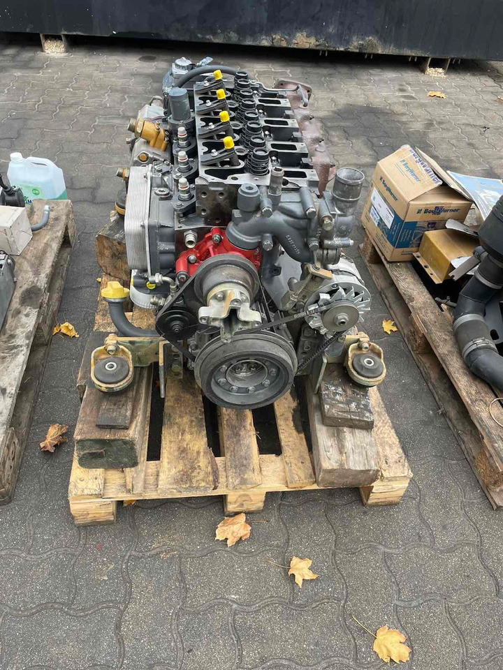 DEUTZ BF4M2012 Serial: 21039937 Fully renovated engine!!! - Mesin untuk Peralatan konstruksi: gambar 1 DEUTZ BF4M2012 Serial: 21039937 Fully renovated engine!!! - Mesin untuk Peralatan konstruksi: gambar 1