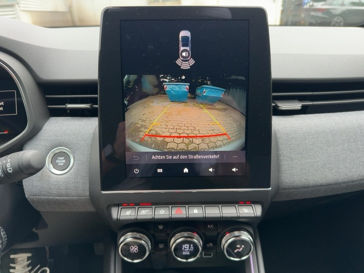 Mobil sedan Renault Clio Techno TCe90 PAKET-NAVI+WINTER (SITZH/NAVI): gambar 15