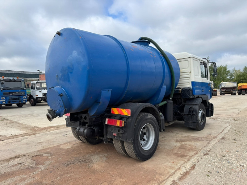 MAN 19.343 (12.000L / MANUAL GEARBOX / EURO 2 / PERFECT) - Truk vakum: gambar 5 MAN 19.343 (12.000L / MANUAL GEARBOX / EURO 2 / PERFECT) - Truk vakum: gambar 5
