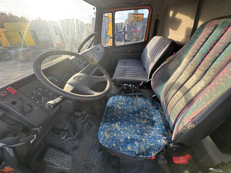 Truk box Mercedes-Benz SK 814 (STEEL SUSPENSION & MANUAL GEARBOX / SUSPENSION LAMES & BOITE MANUELLE): gambar 11 Truk box Mercedes-Benz SK 814 (STEEL SUSPENSION & MANUAL GEARBOX / SUSPENSION LAMES & BOITE MANUELLE): gambar 11