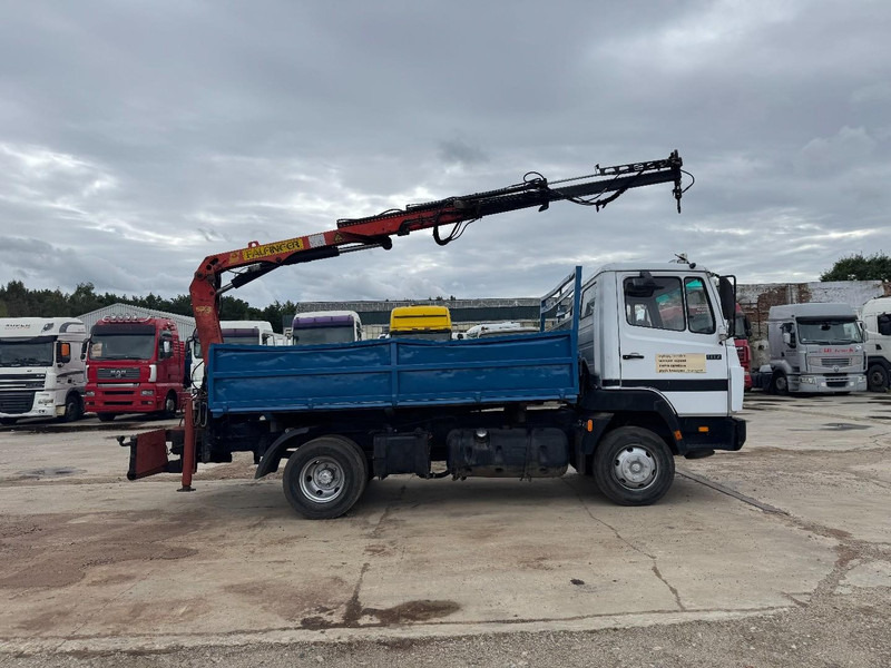 Mercedes-Benz SK 917 (STEEL SUSPENSION / PARLFINGER CRANE / AUXILIARY / 6 CYLINDER WITH MANUAL PUMP) - Truk jungkit, Truk derek: gambar 4 Mercedes-Benz SK 917 (STEEL SUSPENSION / PARLFINGER CRANE / AUXILIARY / 6 CYLINDER WITH MANUAL PUMP) - Truk jungkit, Truk derek: gambar 4