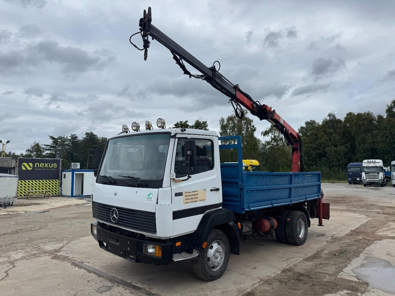 Mercedes-Benz SK 917 (STEEL SUSPENSION / PARLFINGER CRANE / AUXILIARY / 6 CYLINDER WITH MANUAL PUMP) - Truk jungkit, Truk derek: gambar 1 Mercedes-Benz SK 917 (STEEL SUSPENSION / PARLFINGER CRANE / AUXILIARY / 6 CYLINDER WITH MANUAL PUMP) - Truk jungkit, Truk derek: gambar 1