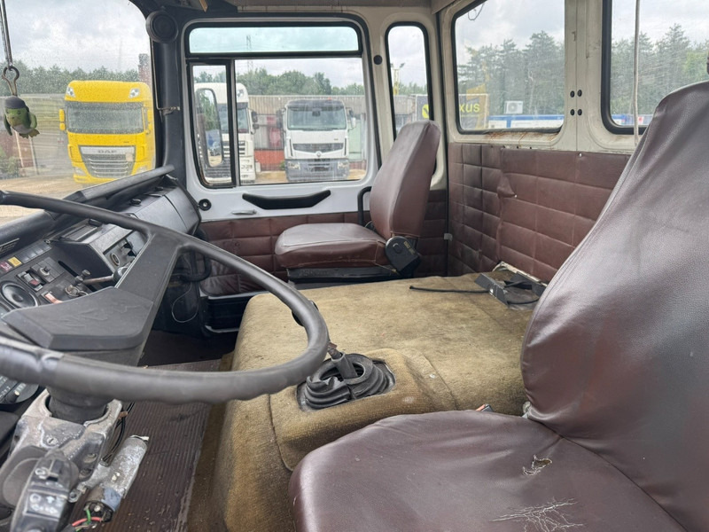Tractor head MAN 16.170 (BIG AXLE / STEEL SUSPENSION / 6 CYLINDER WITH MANUAL PUMP): gambar 11