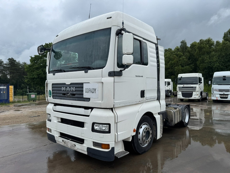 MAN TGA 18.440 (MANUAL GEARBOX / BOITE MANUELLE) - Tractor head: gambar 1 MAN TGA 18.440 (MANUAL GEARBOX / BOITE MANUELLE) - Tractor head: gambar 1