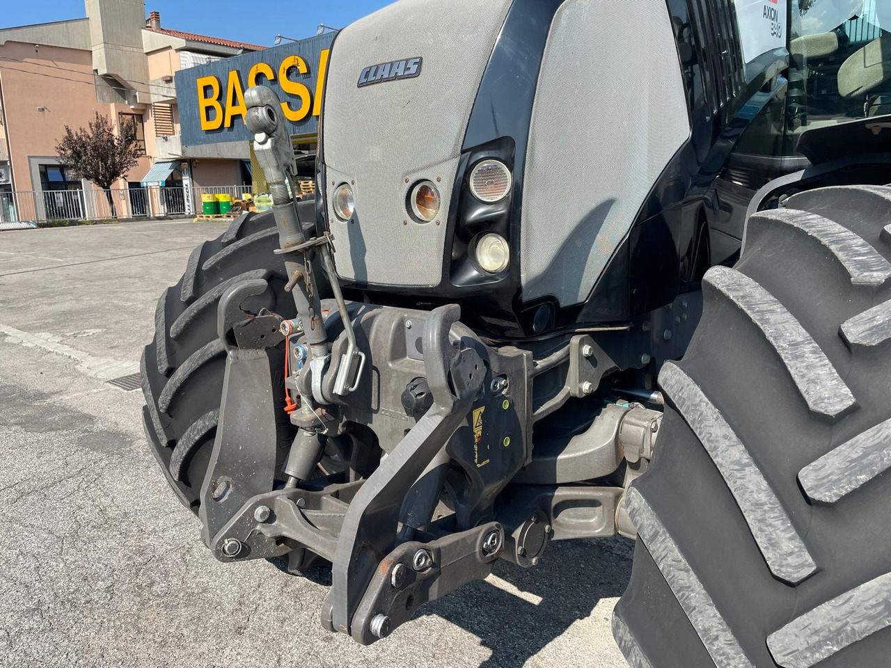 CLAAS AXION 840 C-MATIC - Traktor: gambar 4 CLAAS AXION 840 C-MATIC - Traktor: gambar 4