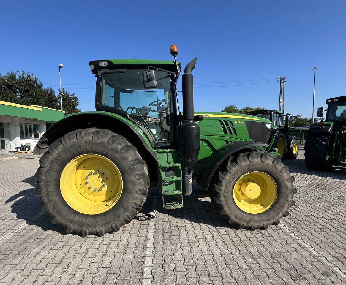 JOHN DEERE 6175 R - Traktor: gambar 3 JOHN DEERE 6175 R - Traktor: gambar 3