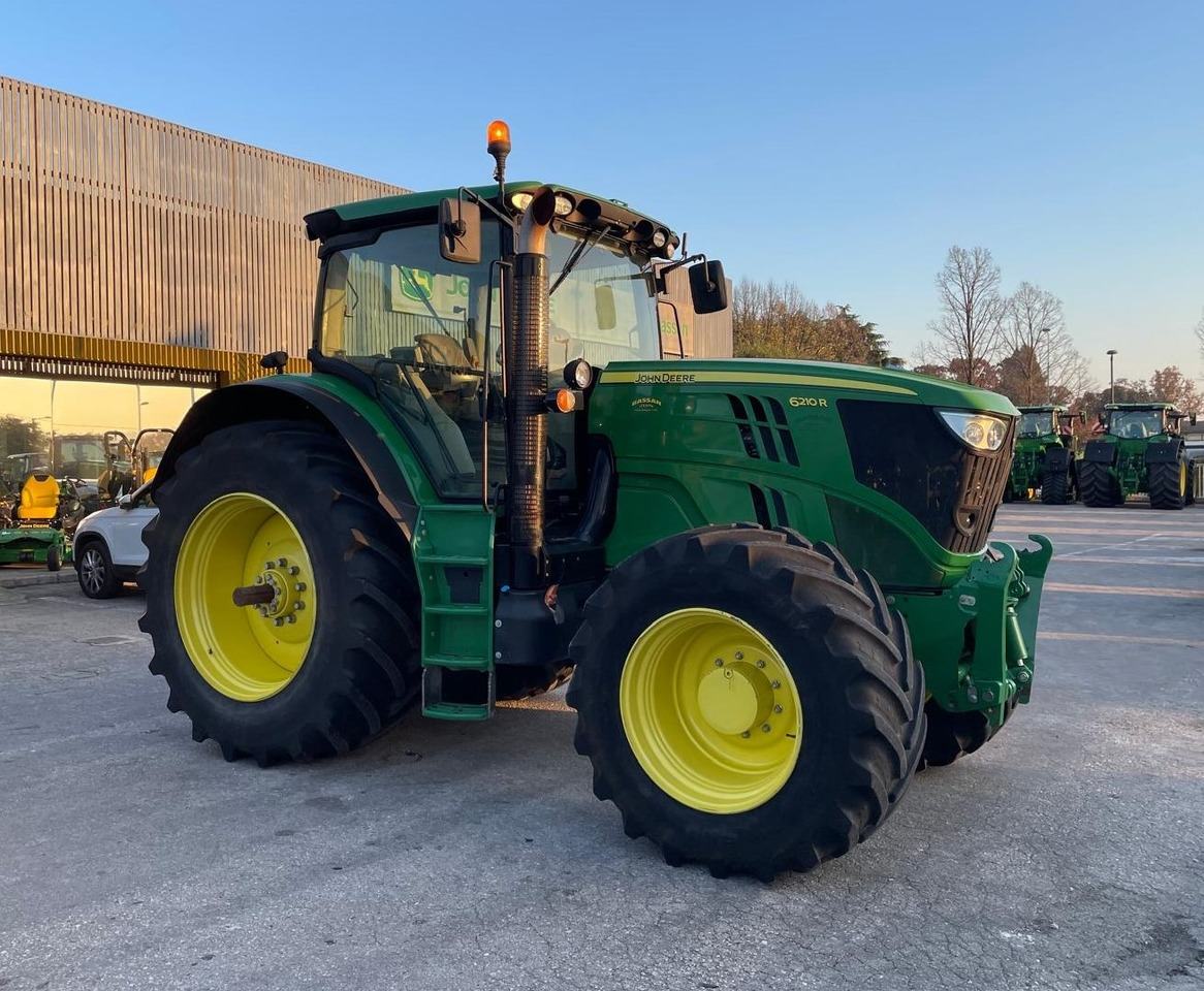 JOHN DEERE 6210 R - Traktor: gambar 2 JOHN DEERE 6210 R - Traktor: gambar 2