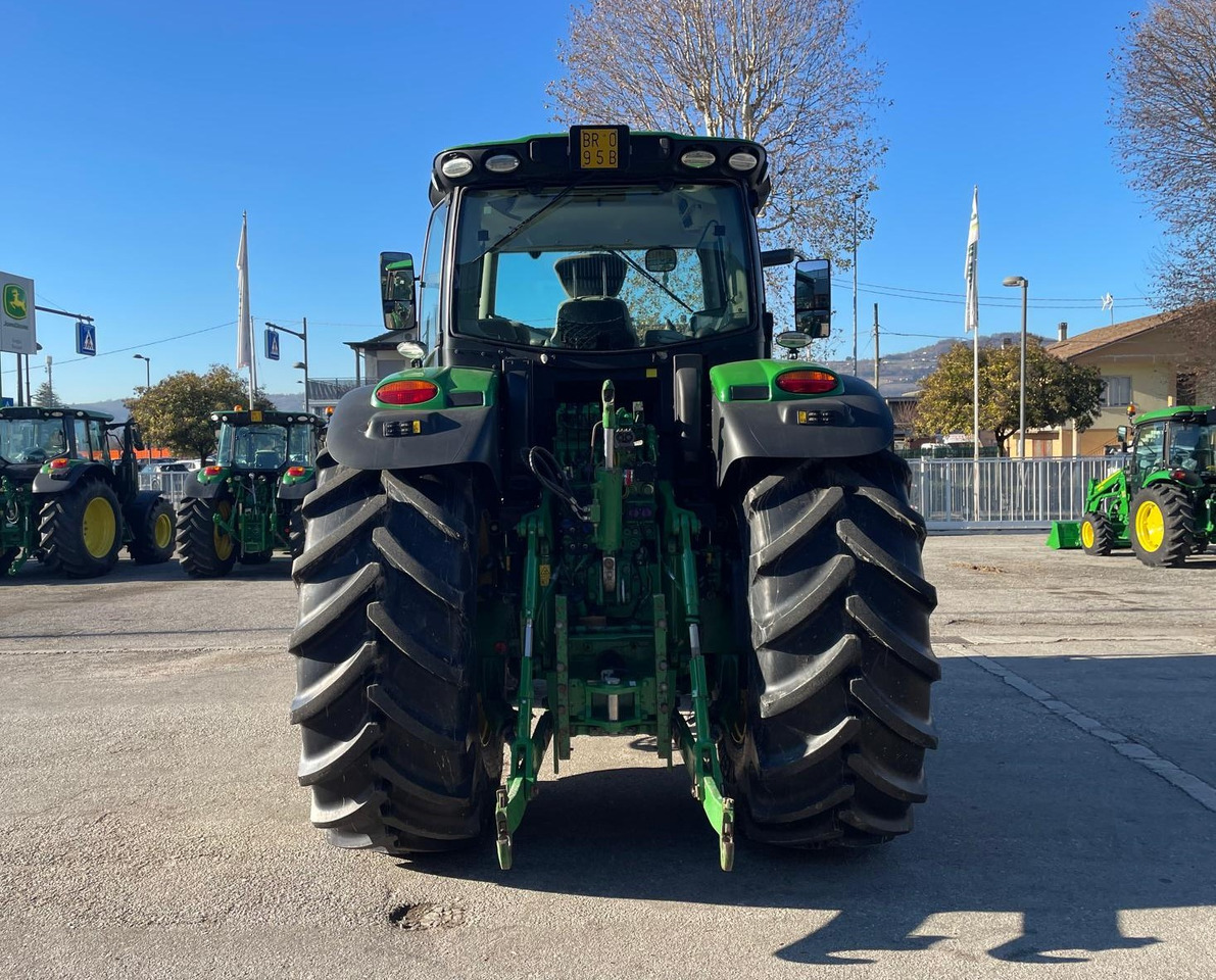 JOHN DEERE 6250 R - Traktor: gambar 4 JOHN DEERE 6250 R - Traktor: gambar 4