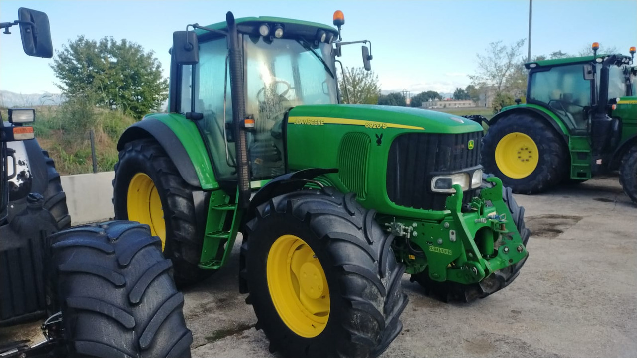 JOHN DEERE 6920 S - Traktor: gambar 4 JOHN DEERE 6920 S - Traktor: gambar 4