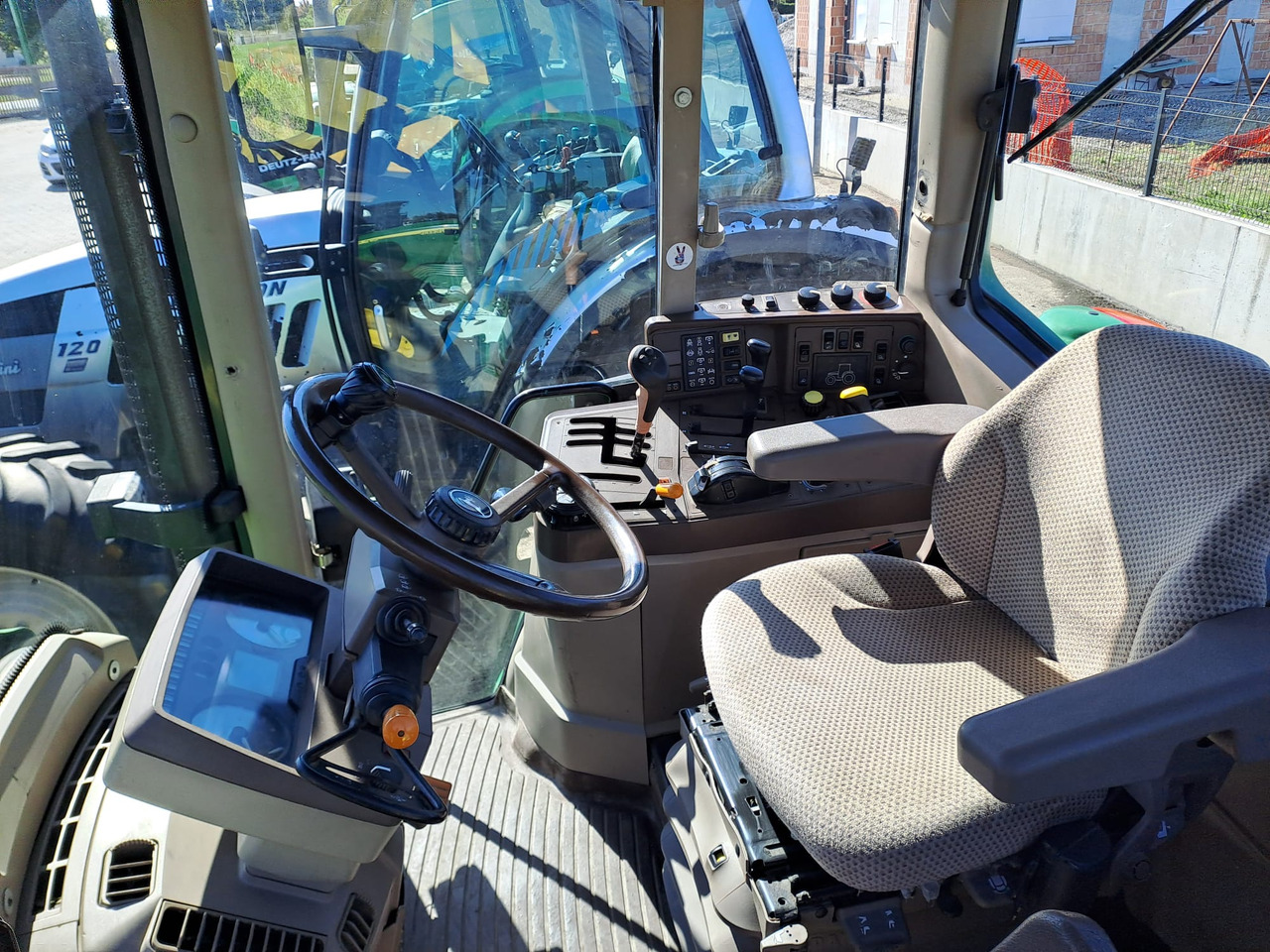 JOHN DEERE 6920 S - Traktor: gambar 5 JOHN DEERE 6920 S - Traktor: gambar 5