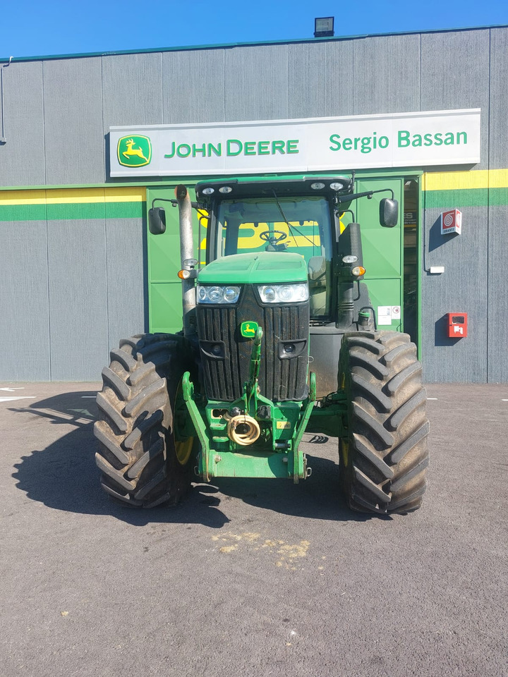 JOHN DEERE 7230 R - Traktor: gambar 3 JOHN DEERE 7230 R - Traktor: gambar 3