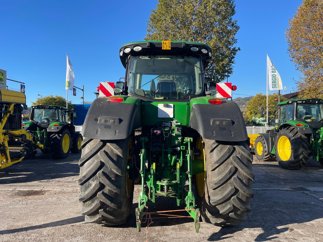 JOHN DEERE 8370 R - Traktor: gambar 3 JOHN DEERE 8370 R - Traktor: gambar 3