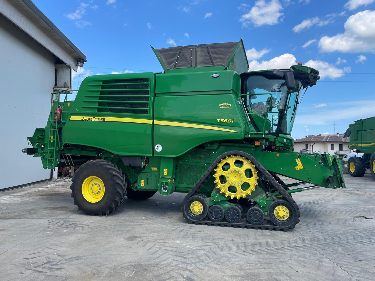 JOHN DEERE MIETITREBBIA T 560 - Pemanen gabungan: gambar 2 JOHN DEERE MIETITREBBIA T 560 - Pemanen gabungan: gambar 2