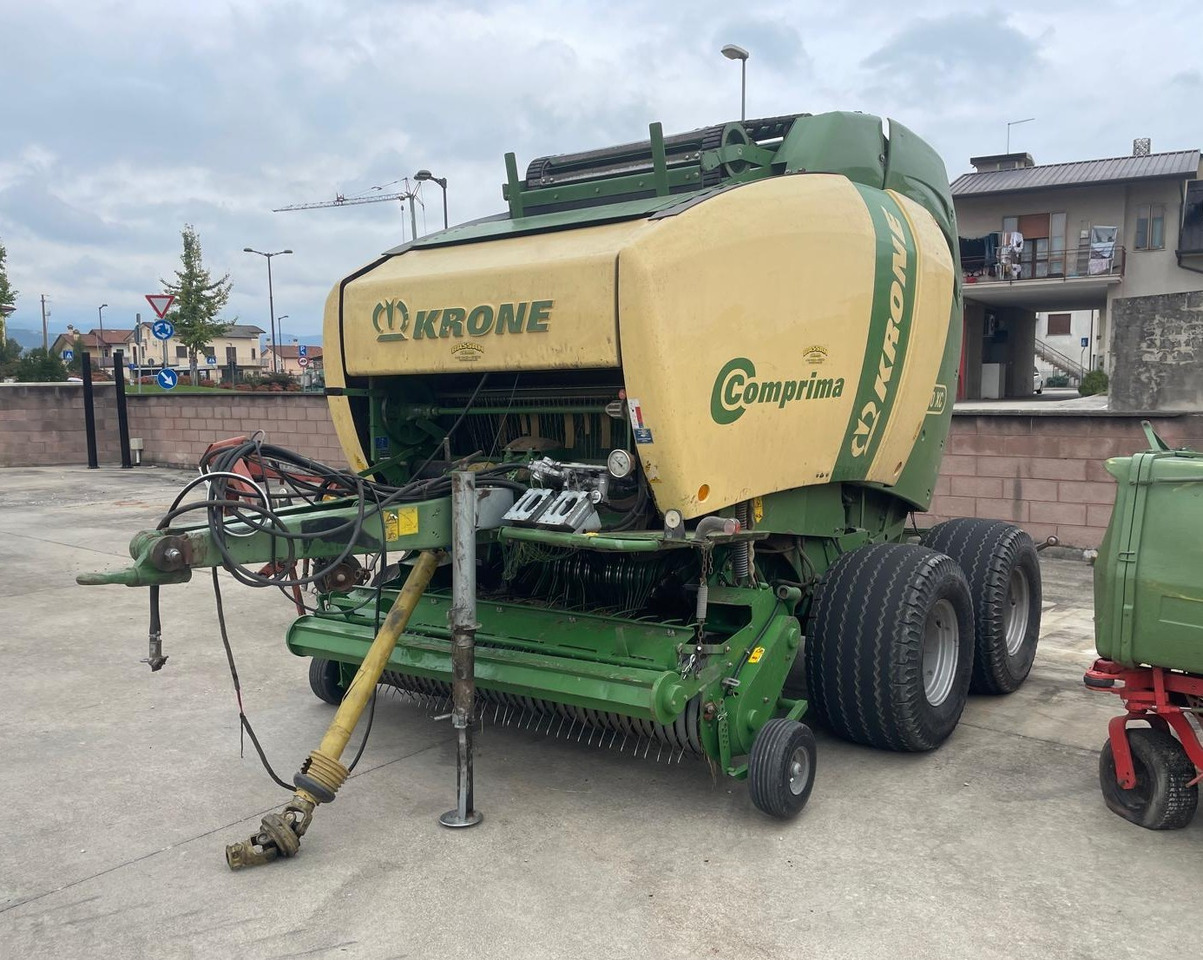 KRONE ROTOPRESSA V 180 XC - Baler bulat: gambar 1 KRONE ROTOPRESSA V 180 XC - Baler bulat: gambar 1
