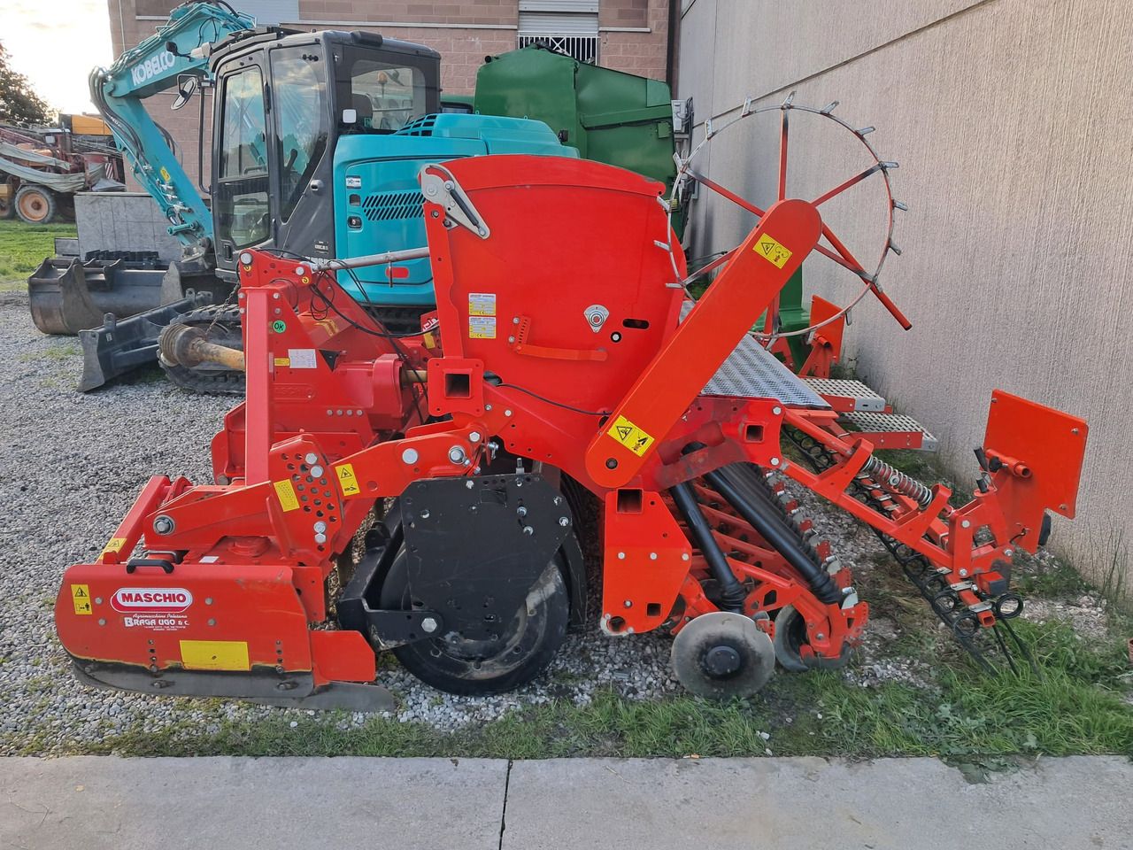 MASCHIO SEMINATRICE COMBINATA DAMA 300 - Menggabungkan bor benih: gambar 2 MASCHIO SEMINATRICE COMBINATA DAMA 300 - Menggabungkan bor benih: gambar 2