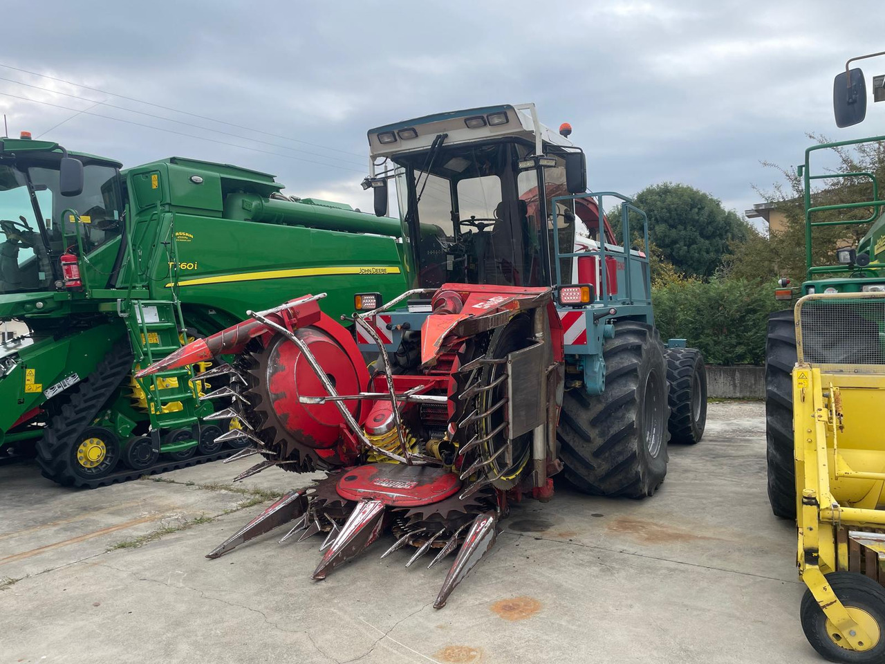 MENGELE TRINCIA SF 6000 - Pemanen hijauan: gambar 1 MENGELE TRINCIA SF 6000 - Pemanen hijauan: gambar 1