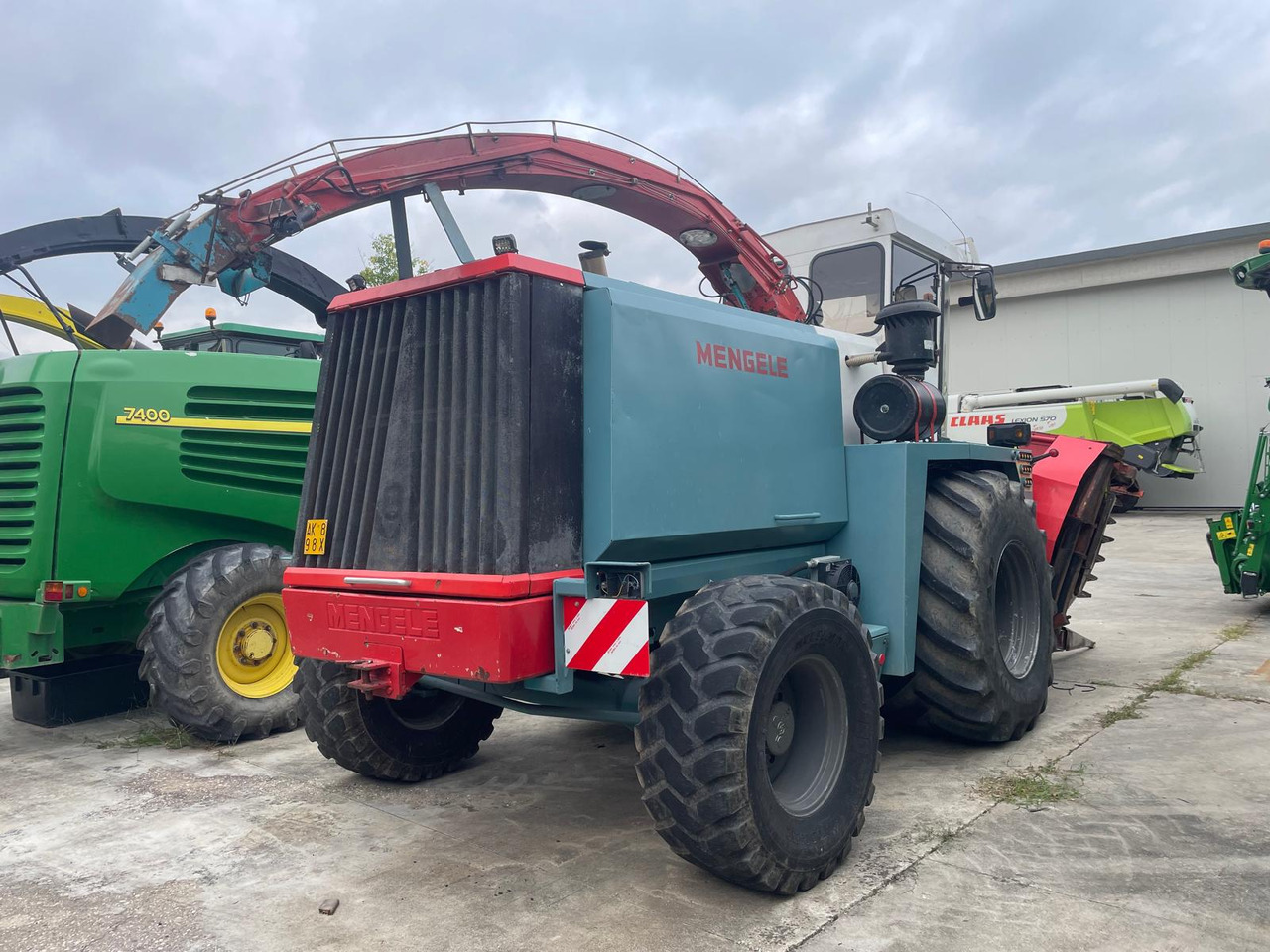 MENGELE TRINCIA SF 6000 - Pemanen hijauan: gambar 4 MENGELE TRINCIA SF 6000 - Pemanen hijauan: gambar 4