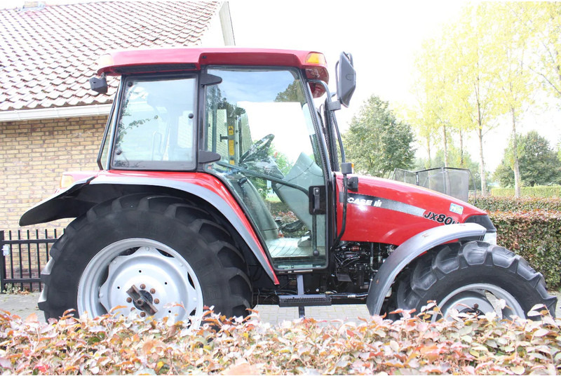 Case IH JX80U - Traktor: gambar 2 Case IH JX80U - Traktor: gambar 2