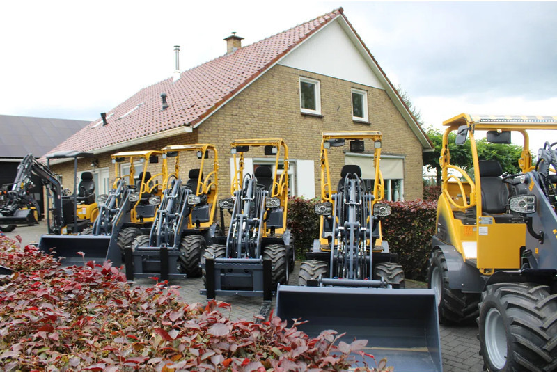 Eurotrac w11 M OOK W12S OP VOORRAAD - Track loader yang ringkas: gambar 3 Eurotrac w11 M OOK W12S OP VOORRAAD - Track loader yang ringkas: gambar 3