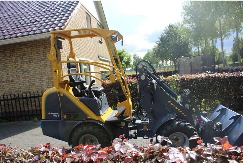 Eurotrac w11 M OOK W12S OP VOORRAAD - Track loader yang ringkas: gambar 2 Eurotrac w11 M OOK W12S OP VOORRAAD - Track loader yang ringkas: gambar 2