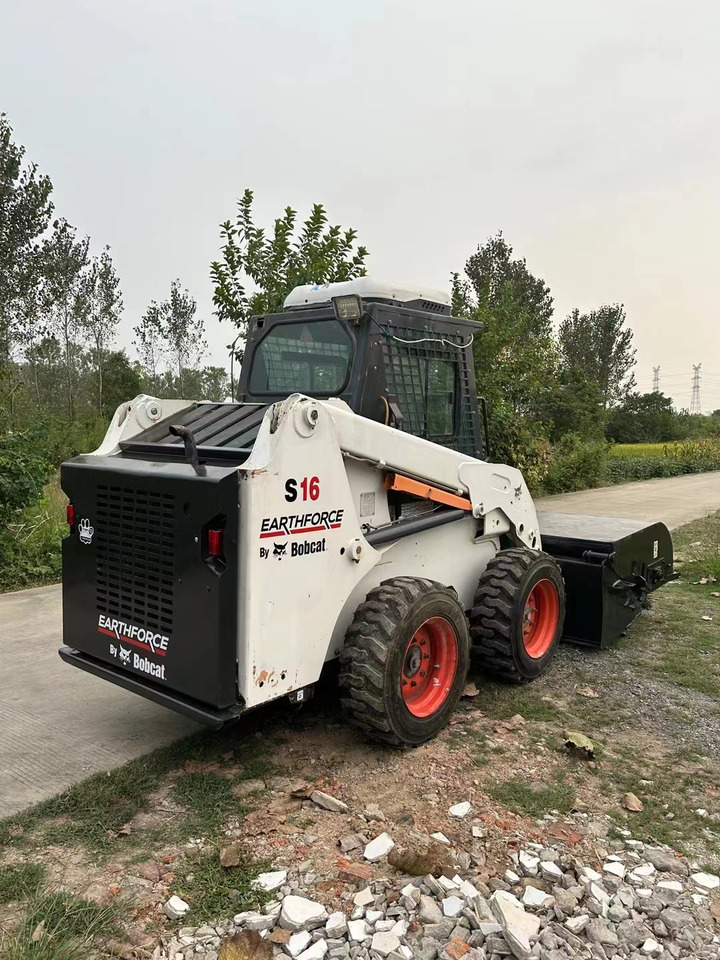 BOBCAT S16 - Skid steer: gambar 3 BOBCAT S16 - Skid steer: gambar 3