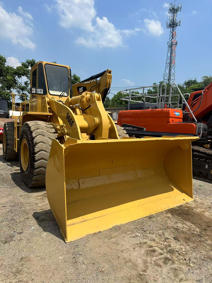 BOBCAT used cat 966f laoder - Wheel loader: gambar 1 BOBCAT used cat 966f laoder - Wheel loader: gambar 1