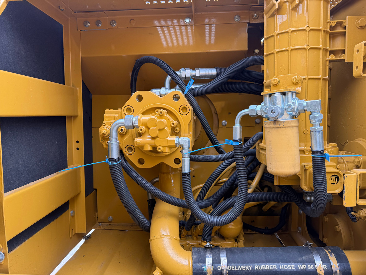 Ekskavator perayap CATERPILLAR 320B [ Copy ] [ Copy ] [ Copy ]: gambar 13