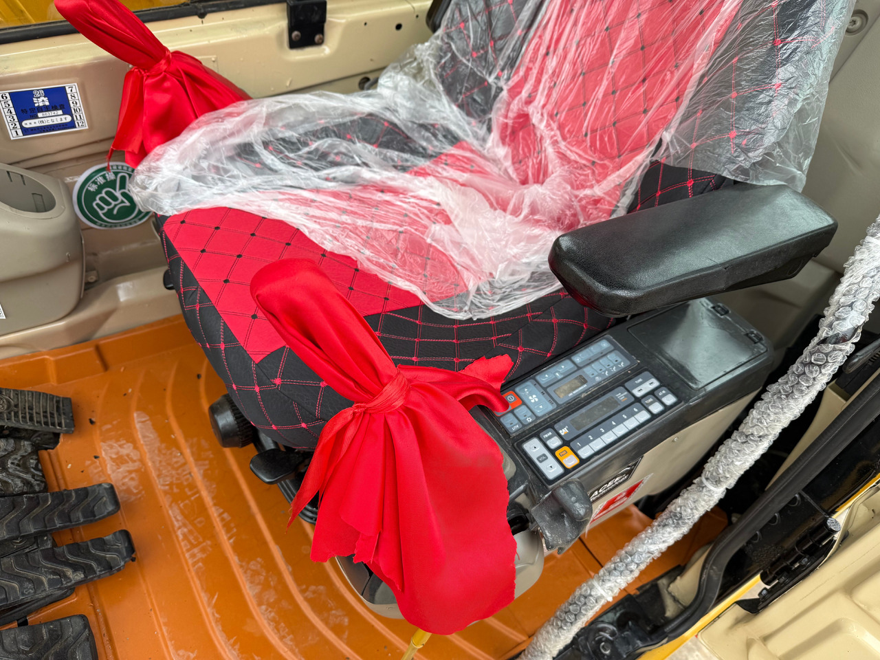 Ekskavator perayap CATERPILLAR 320B [ Copy ] [ Copy ] [ Copy ]: gambar 18