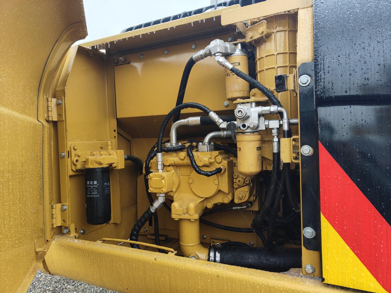 Ekskavator perayap CATERPILLAR 320D [ Copy ] [ Copy ] [ Copy ]: gambar 20