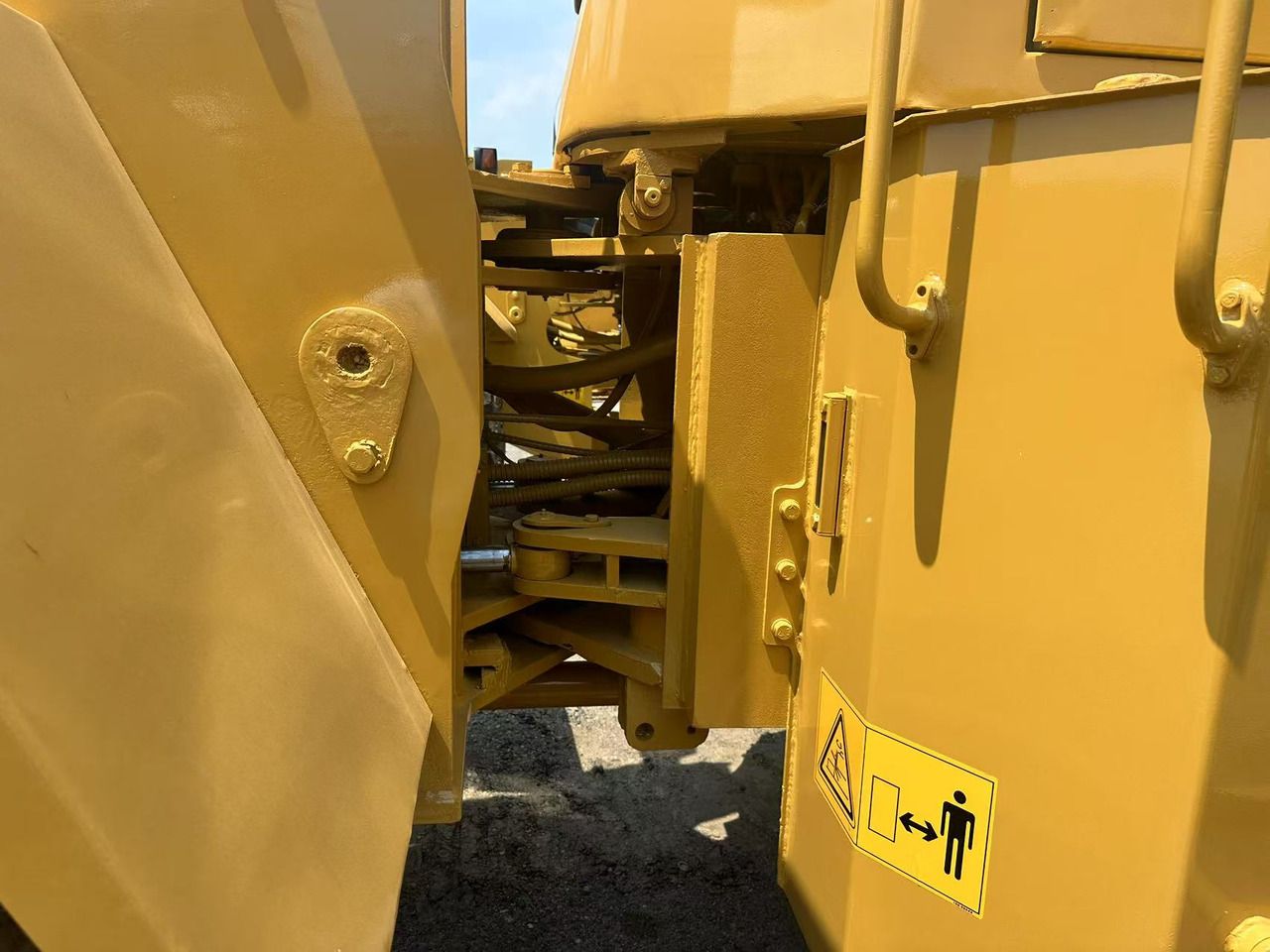 Wheel loader CATERPILLAR 966f [ Copy ] [ Copy ] [ Copy ]: gambar 14