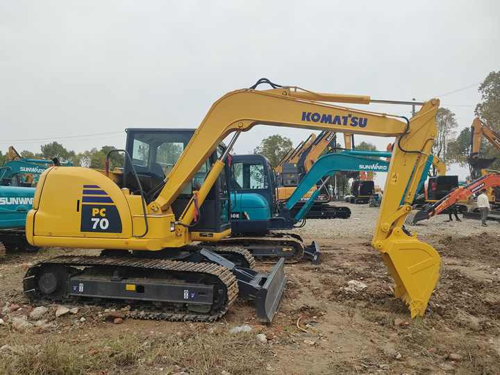 Cheap Used Komatsu PC70-8 Crawler Excavator with High Efficiency Used Heavy Machinery Komatsu PC70-8 Digger Cheap for Sale - Ekskavator perayap: gambar 5 Cheap Used Komatsu PC70-8 Crawler Excavator with High Efficiency Used Heavy Machinery Komatsu PC70-8 Digger Cheap for Sale - Ekskavator perayap: gambar 5