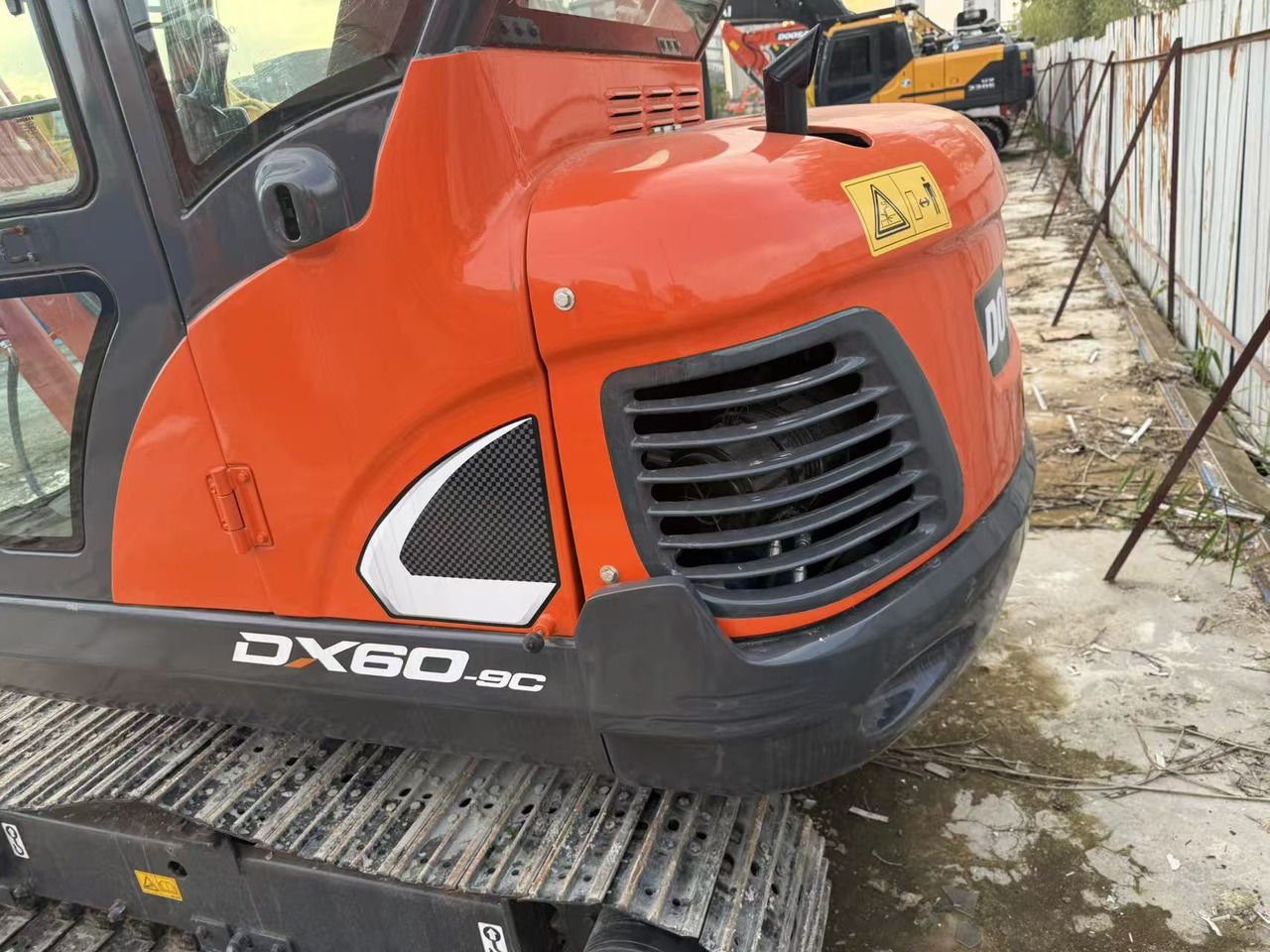 DOOSAN Used large Doosan DX60 excavators, original DX60 used excavators, 6-ton DX60 hydraulic excavators, best-selling at low prices. - Ekskavator mini: gambar 3 DOOSAN Used large Doosan DX60 excavators, original DX60 used excavators, 6-ton DX60 hydraulic excavators, best-selling at low prices. - Ekskavator mini: gambar 3
