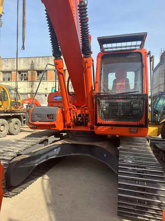Doosan DX225LC Second-Hand Excavator | Korea Direct Import | 1-Year Warranty & Free Sea Shipping - Ekskavator perayap: gambar 2 Doosan DX225LC Second-Hand Excavator | Korea Direct Import | 1-Year Warranty & Free Sea Shipping - Ekskavator perayap: gambar 2