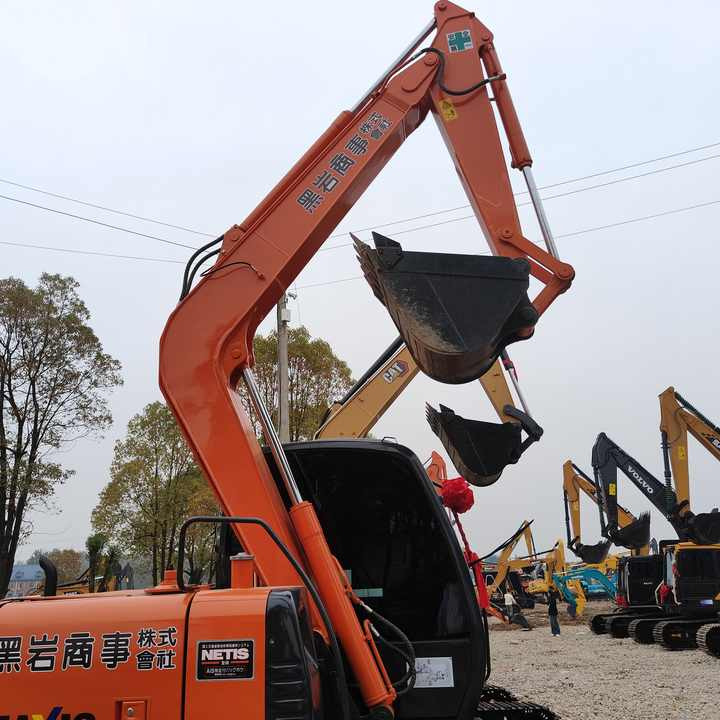 HITACHI ZX70 Original Japan Surplus Hitachi ZX70 for Sale - Ekskavator perayap: gambar 3 HITACHI ZX70 Original Japan Surplus Hitachi ZX70 for Sale - Ekskavator perayap: gambar 3