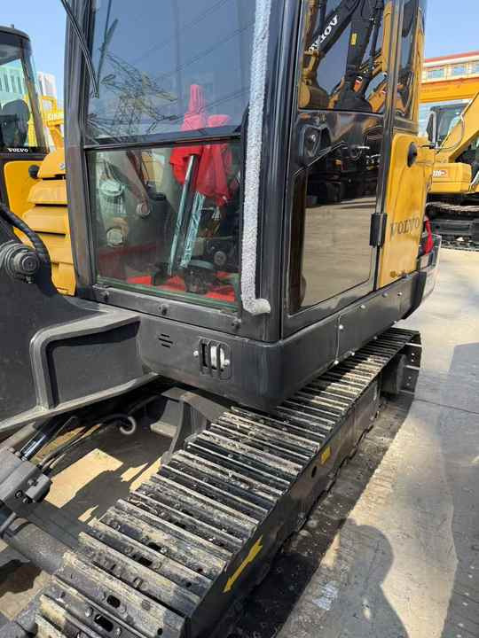 High Quality Used Volvo EC60D Excavator for Sale 6 Ton Compact Machine, Excellent Condition, Ready for Work! - Ekskavator perayap: gambar 4 High Quality Used Volvo EC60D Excavator for Sale 6 Ton Compact Machine, Excellent Condition, Ready for Work! - Ekskavator perayap: gambar 4
