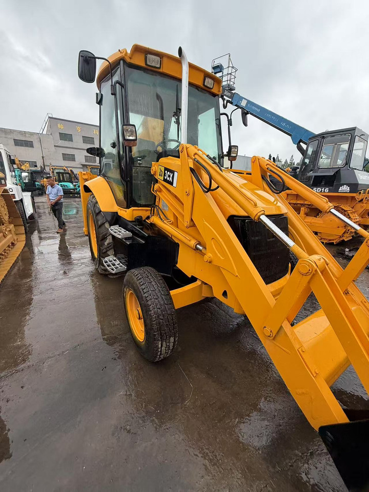 Ekskavator JCB 3CX: gambar 7