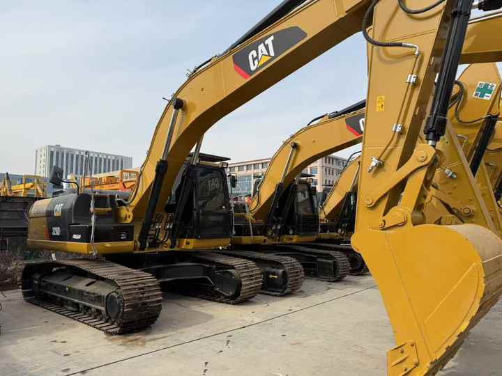 Second-hand Excavator Cat 326d Used Cat 323 320 326 330 Excavator Caterpillar 320Gc 323 330 Cheap Price High Quality - Ekskavator: gambar 2 Second-hand Excavator Cat 326d Used Cat 323 320 326 330 Excavator Caterpillar 320Gc 323 330 Cheap Price High Quality - Ekskavator: gambar 2