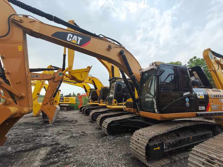 Used Digger CAT 329D2 Construction Machinery Construction Digger Used CAT 329D2 Cheap Excavator - Ekskavator perayap: gambar 3 Used Digger CAT 329D2 Construction Machinery Construction Digger Used CAT 329D2 Cheap Excavator - Ekskavator perayap: gambar 3