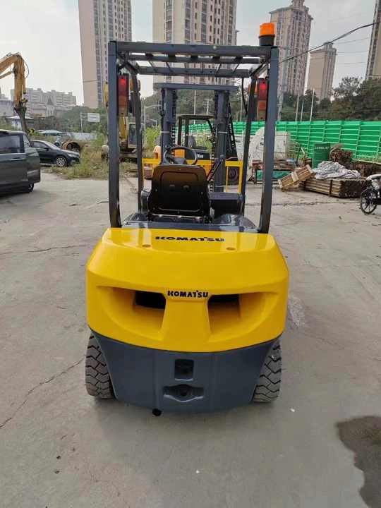Used Heavy Construction Equipment komatsu 3 Tons Forklift Used Machine - Forklift diesel: gambar 3 Used Heavy Construction Equipment komatsu 3 Tons Forklift Used Machine - Forklift diesel: gambar 3
