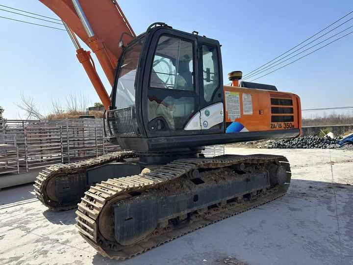 Used Hitachi Zx 350 Excavator with Loe Shipping and Certificate Global Shipping - Ekskavator perayap: gambar 2 Used Hitachi Zx 350 Excavator with Loe Shipping and Certificate Global Shipping - Ekskavator perayap: gambar 2