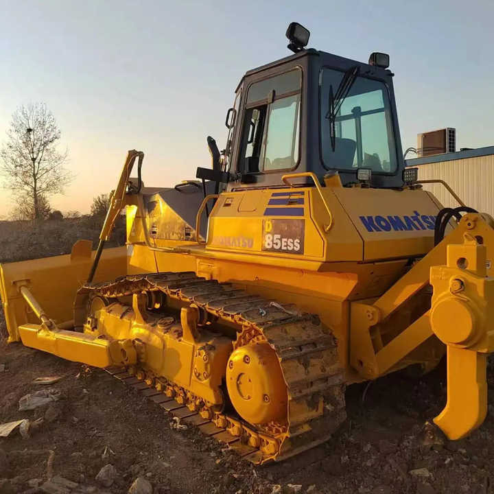 Used Komatsu Bulldozer D85 Strong Power Komatsu D85 Track Dozer for Sale - Bulldozer: gambar 1 Used Komatsu Bulldozer D85 Strong Power Komatsu D85 Track Dozer for Sale - Bulldozer: gambar 1