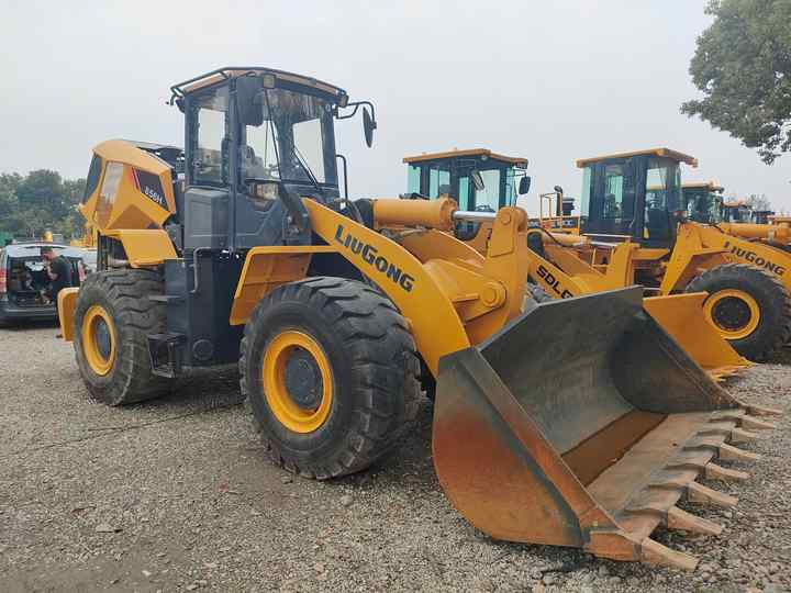Used LIUGONG 856H wheel in Good Condition for sale 90%new uesd Loader liugong 856h Used Loader For Sale - Wheel loader: gambar 2 Used LIUGONG 856H wheel in Good Condition for sale 90%new uesd Loader liugong 856h Used Loader For Sale - Wheel loader: gambar 2