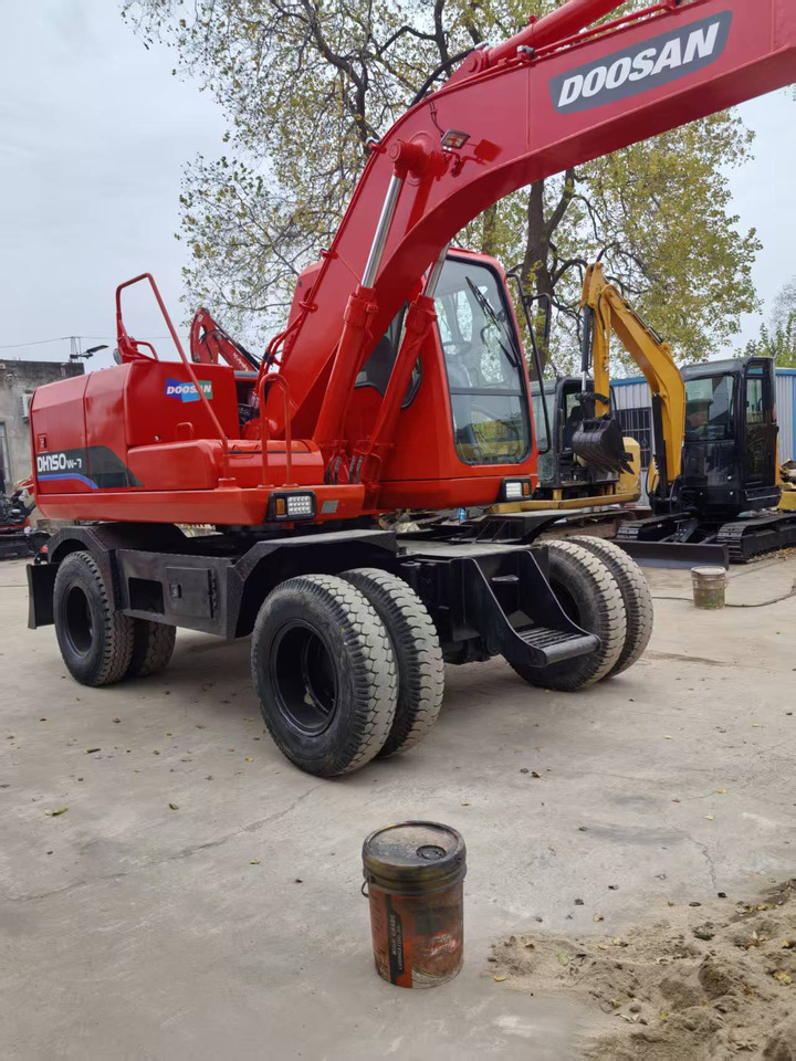 Doosan Used DH150W-7 wheeled excavator for sale at a low price. - Ekskavator roda: gambar 5 Doosan Used DH150W-7 wheeled excavator for sale at a low price. - Ekskavator roda: gambar 5
