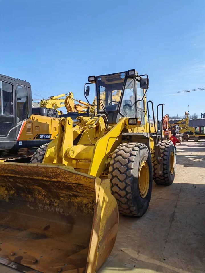Komatsu used wa320-3 loader - Wheel loader: gambar 1 Komatsu used wa320-3 loader - Wheel loader: gambar 1